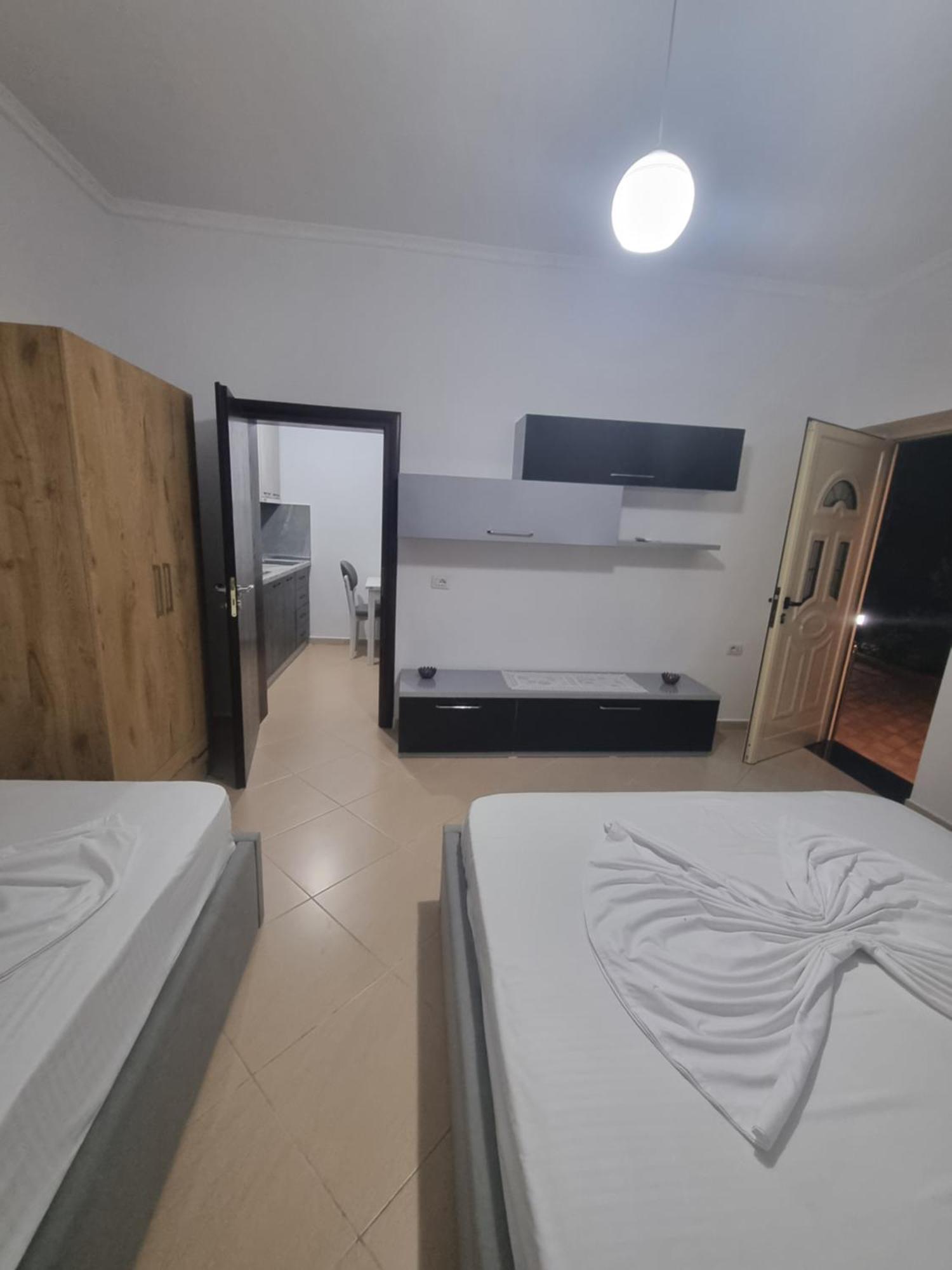 Vila Megi-Rent Room Vlorë Cameră foto