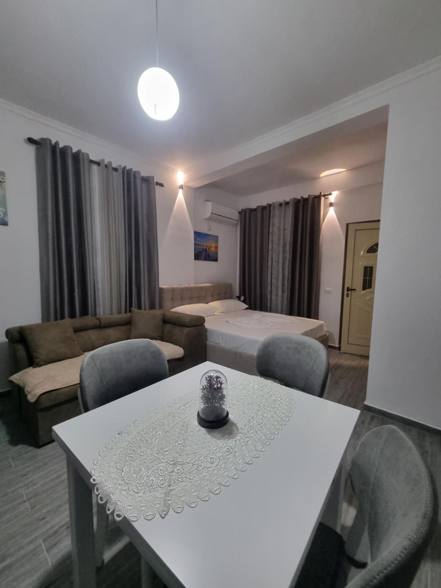 Vila Megi-Rent Room Vlorë Cameră foto