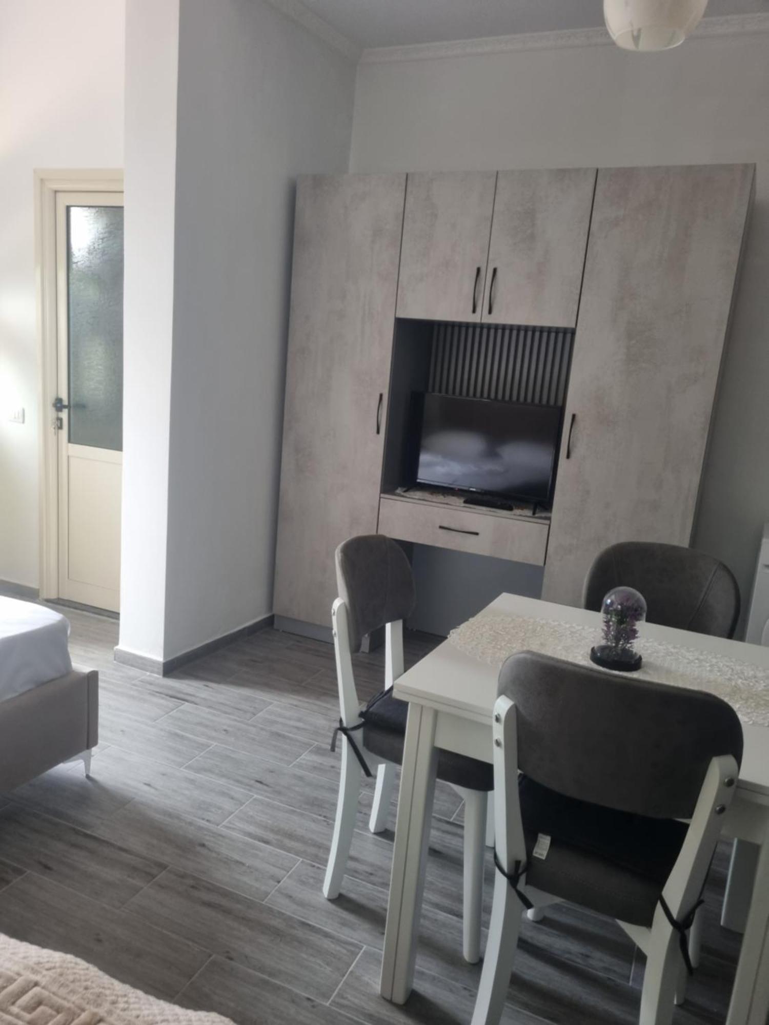 Vila Megi-Rent Room Vlorë Cameră foto